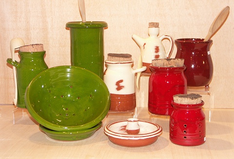 Link to the ABS Pottery Imports Ltd website